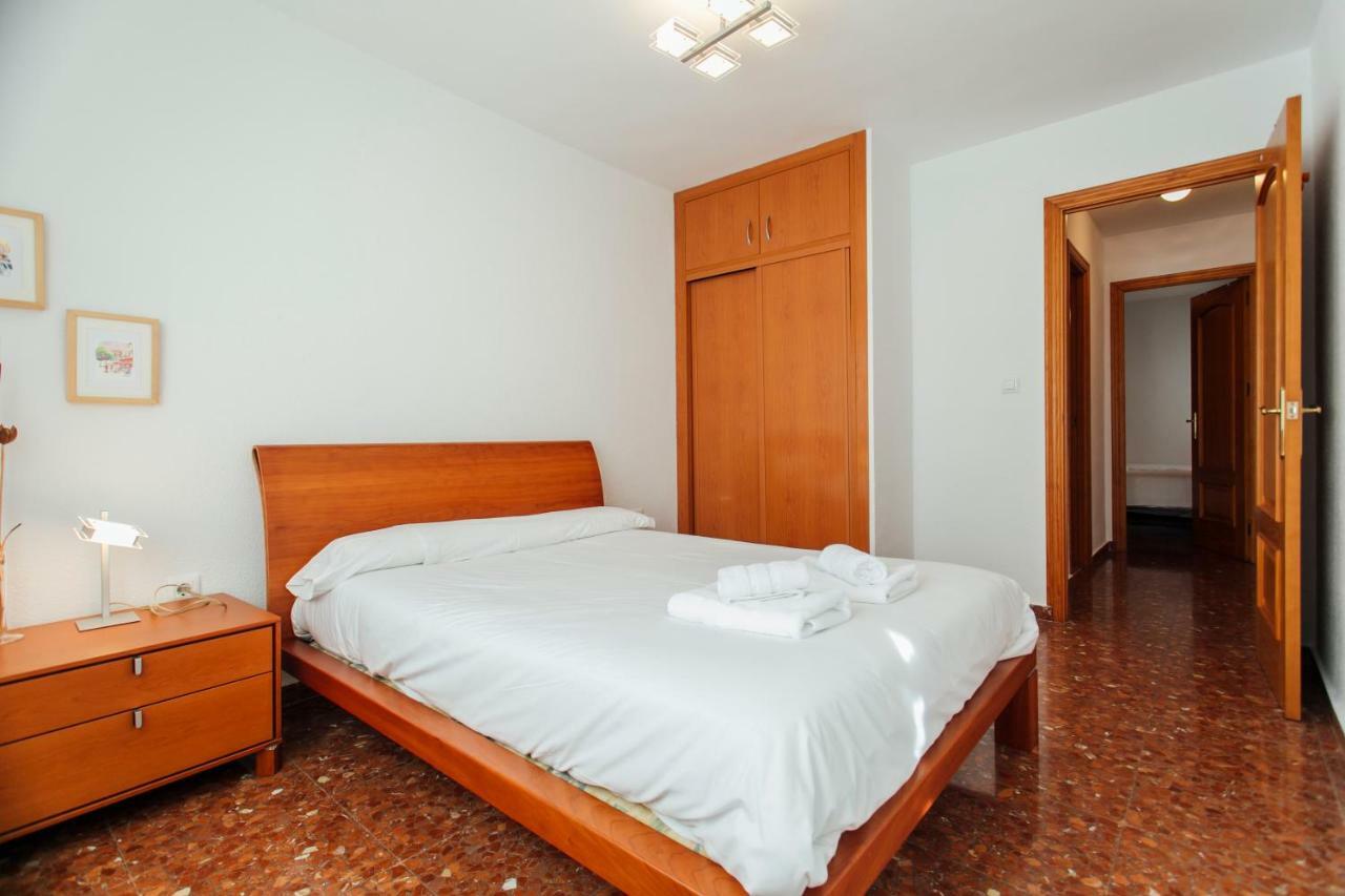 Appartement Comfortable- 2bd 1bth- Triana